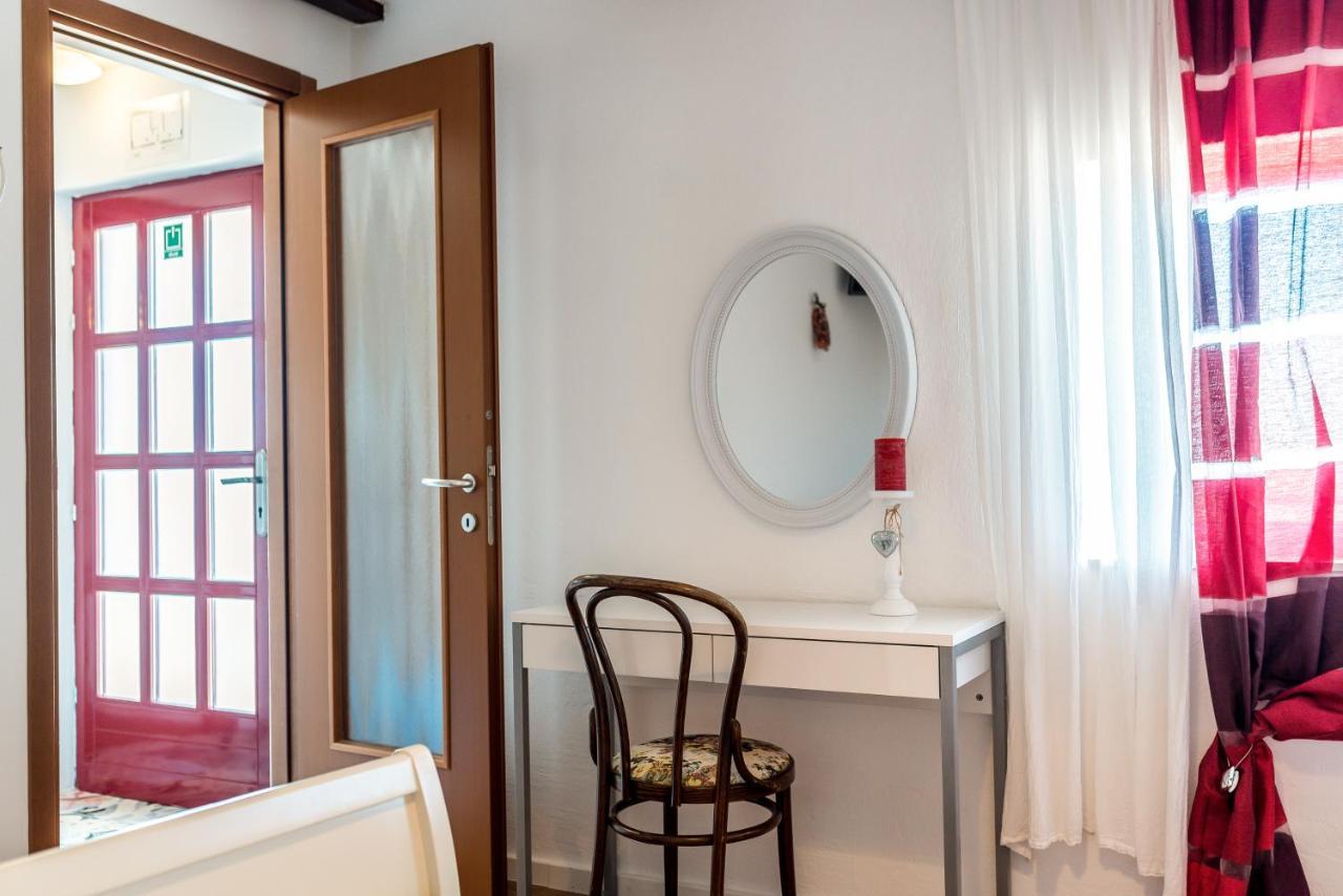 Holiday Home Rosko Skradin Luaran gambar
